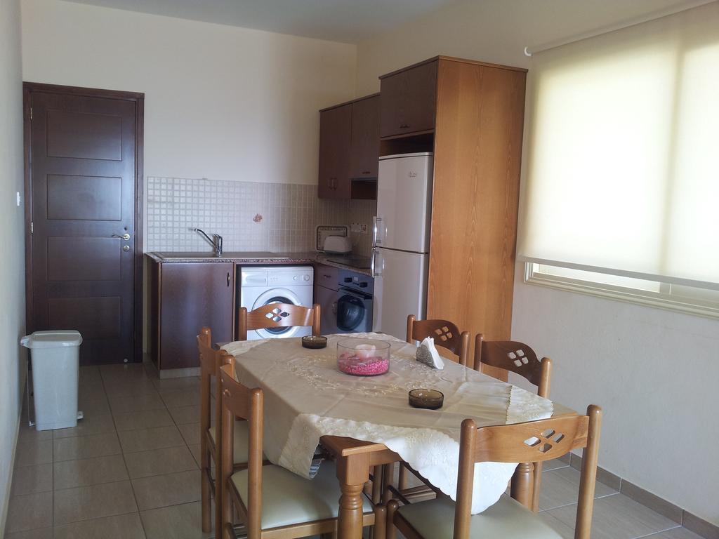 Lazaros Pissouri Apartments Pokoj fotografie